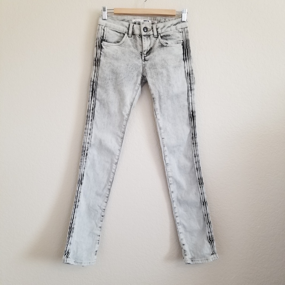 Topshop Moto Grey Low Rise Skinny Jeans 26x32